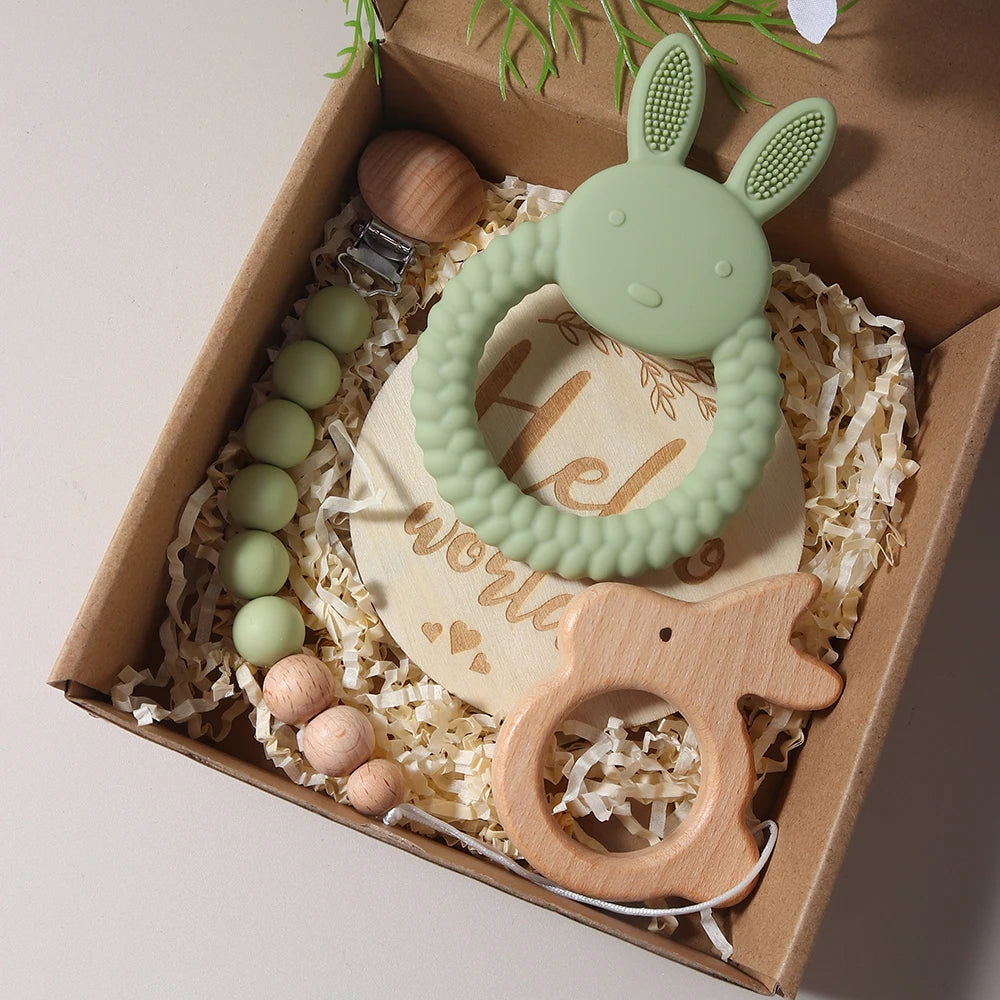 Kit Presente para Recém-Nascido com Mordedor e Chocalho de Coelho